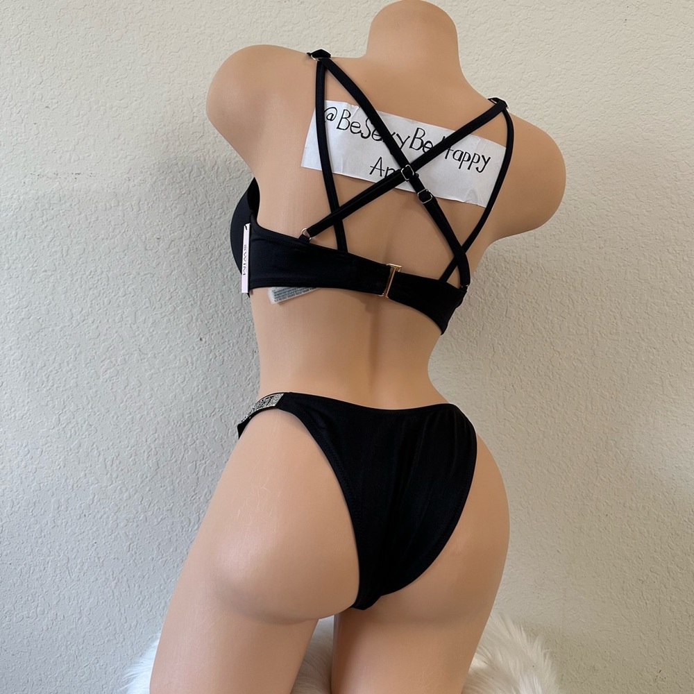 32C, 34A,B,C Victoria’s Secret bombshell bikini set - Picture 6 of 9